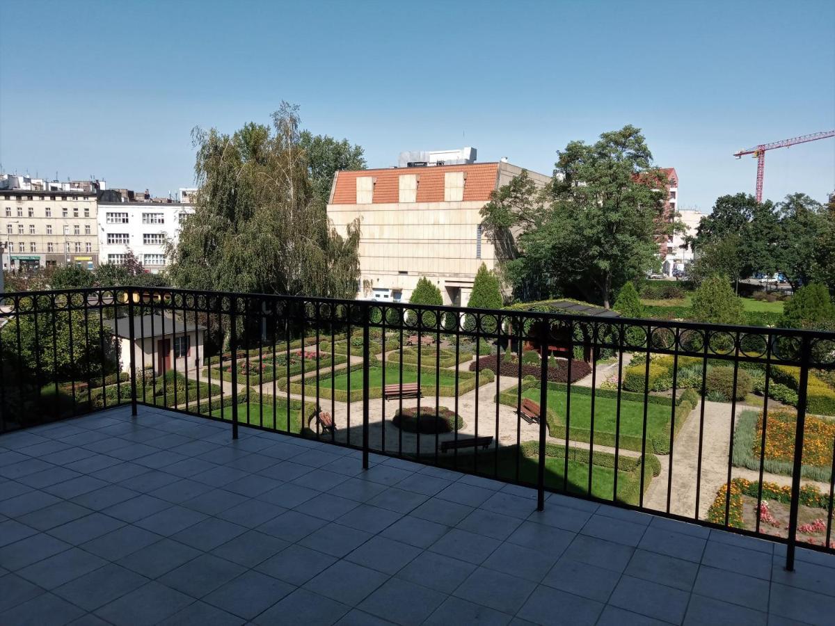 Bed and Breakfast Dom Notre Dame Vratislav Exteriér fotografie