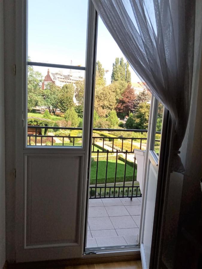 Bed and Breakfast Dom Notre Dame Vratislav Exteriér fotografie